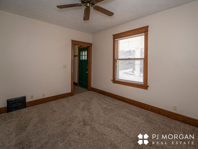 Photo - 3812 Marcy St