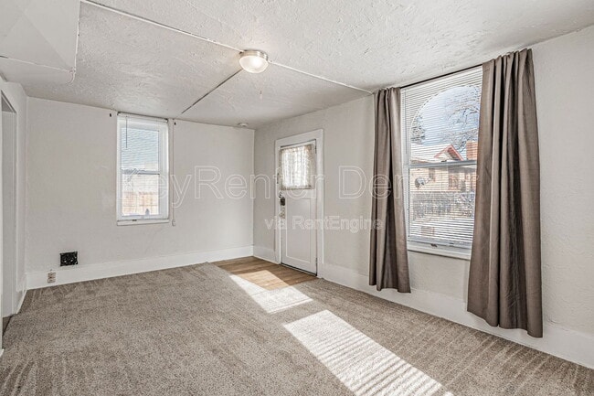 Photo - 2033 S Clayton St