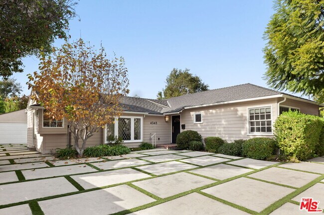 Photo - 4343 Noble Ave