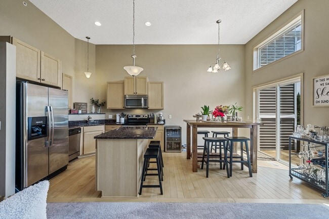 Photo - Spacious 3-Bedroom Townhome in Prime Savage/Prior Lake Location