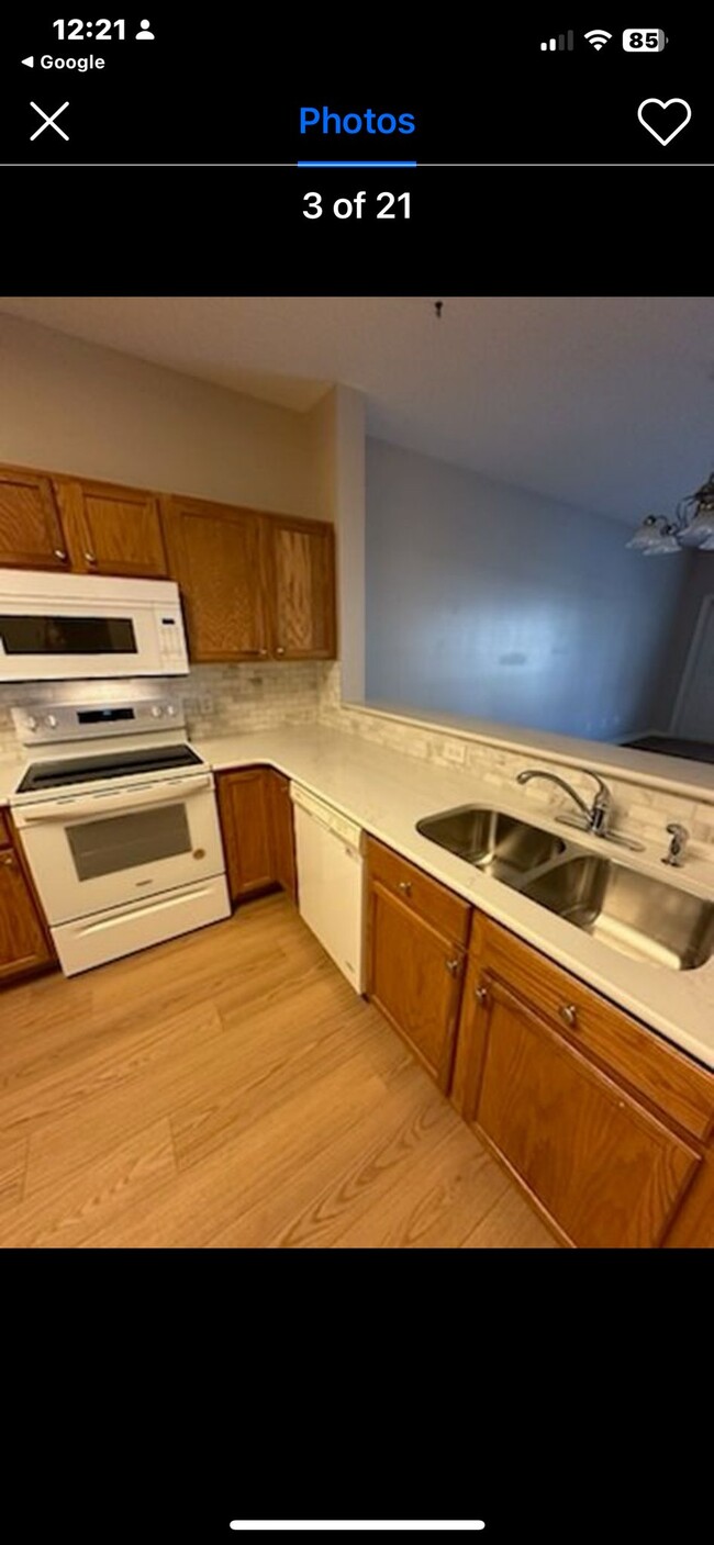 Photo - 726 Middle Branch Way