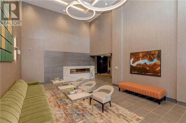 Photo - 95 Dundas St W Unité 420