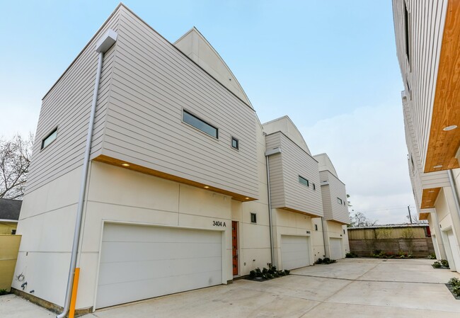 Photo - 3404 Saltus St Unit B