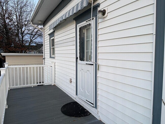 Photo - 114 Walnut St Unit 3