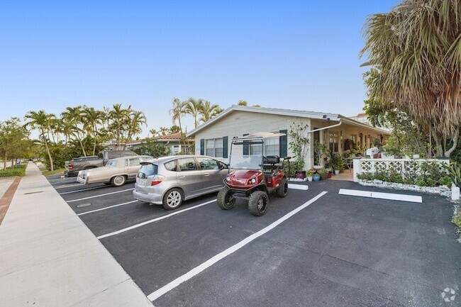 Building Photo - 4649 Bougainvilla Dr Unit 3 Rental
