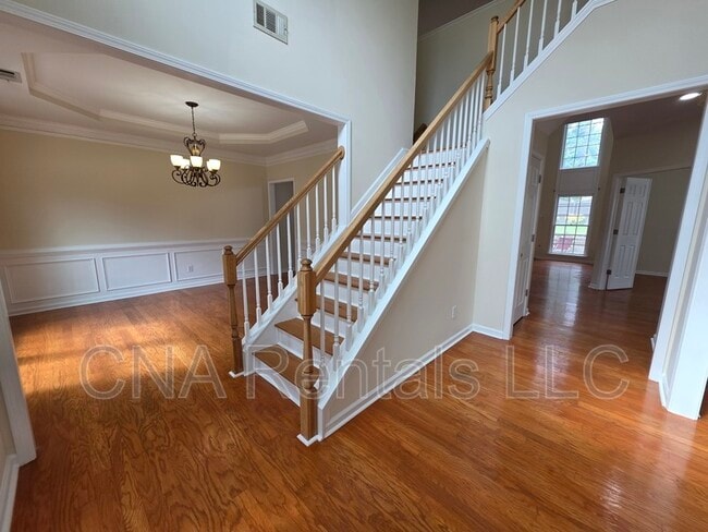 Photo - 1713 Paramore Pl NE