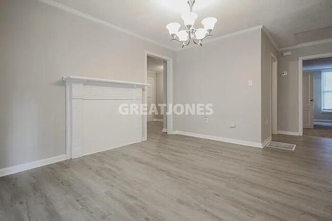 Photo - 109 Laurel St