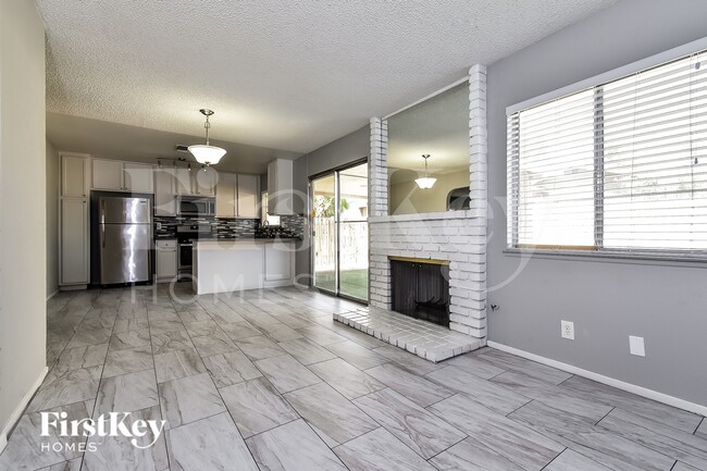 1613 Amboy Dr