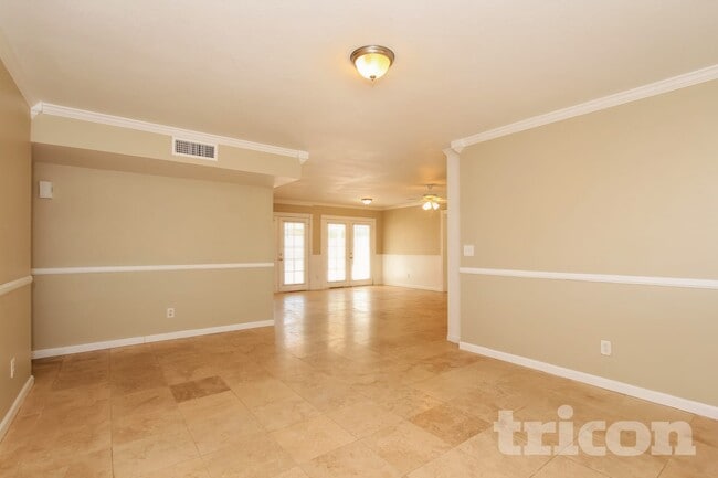 Photo - 6237 W Marconi Ave