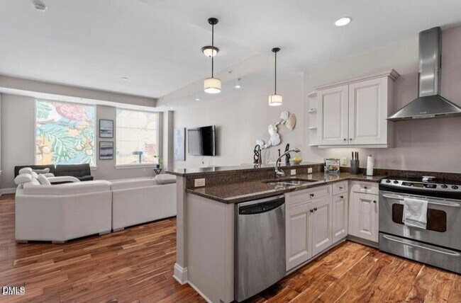 400 W North Street Unit 10174037