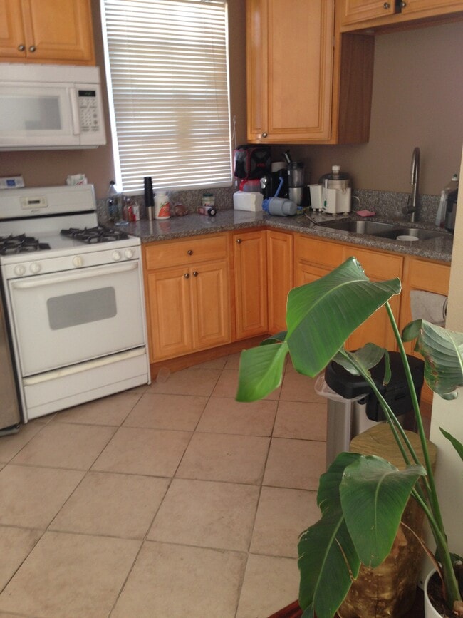 Photo - 2135 7th Ave Unit 3