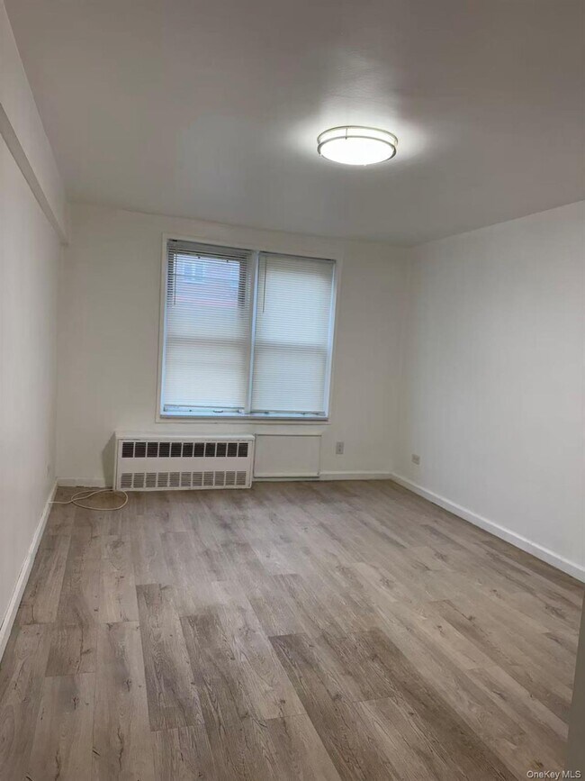 Photo - 144-24-144-37 37th Ave Unidad 2C