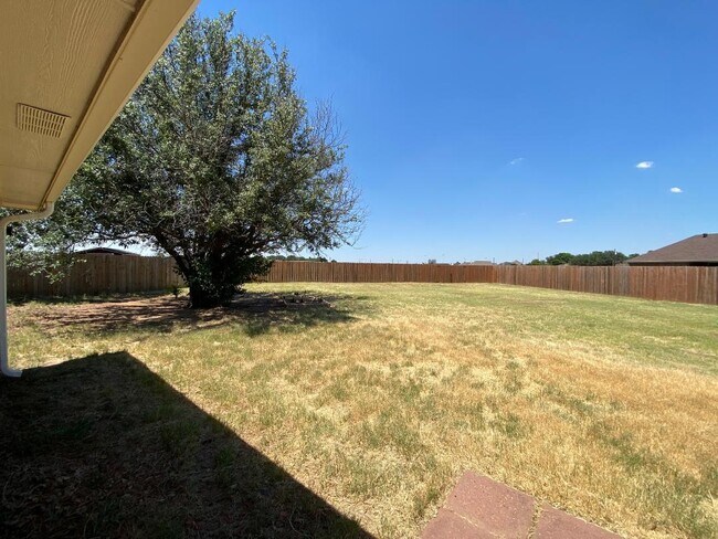Photo - 104 Chapman Cir