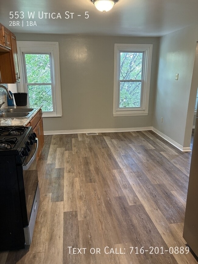 Building Photo - 553 W Utica St Unit 5 Rental