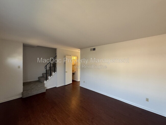 Photo - 110 Hughey Ct