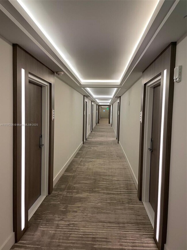 Photo - 2301 Collins Ave Unit 1221