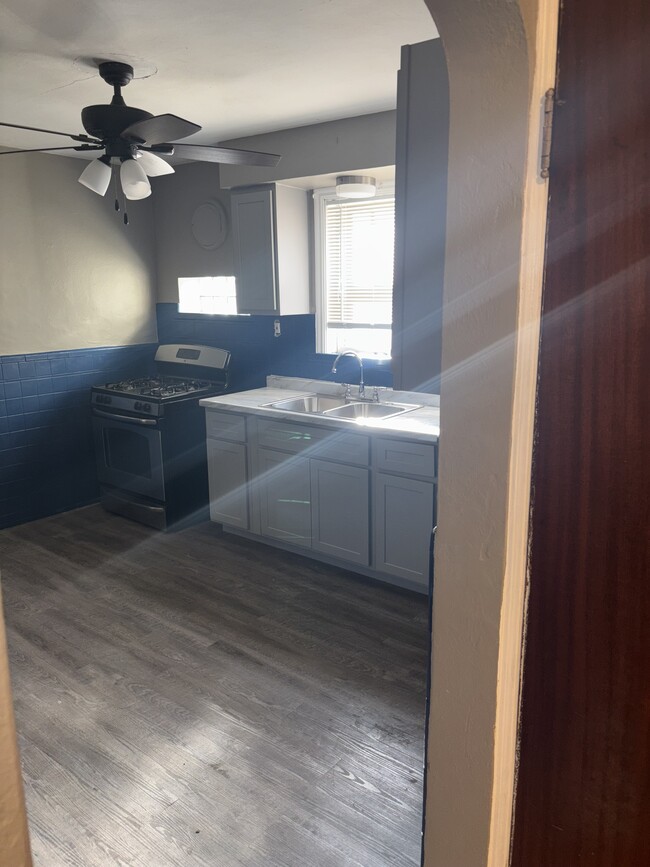 Photo - 1534 Orchid Ave