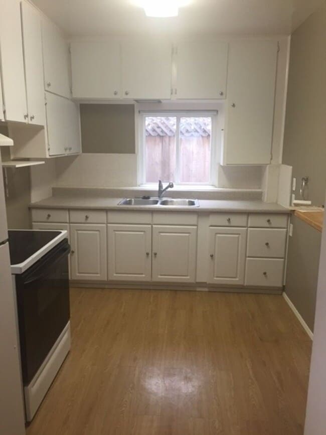 Photo - 4866-4868 Orchard Avenue Unit 4868