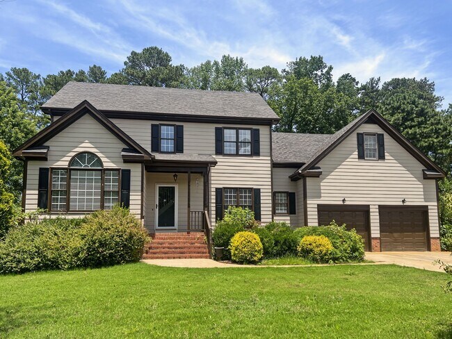 Building Photo - 3108 Summer Oaks Dr