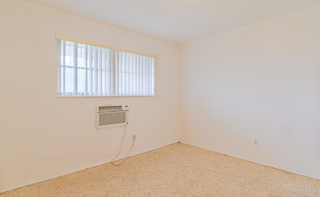 Photo - 1605 NE 126 Street Unit 506