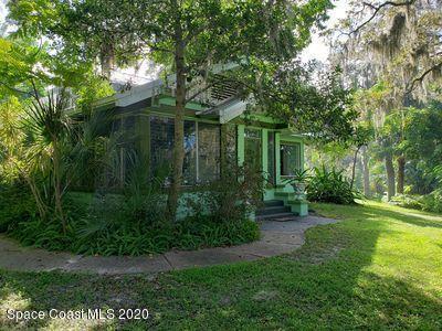 Photo - 880 Spiller St House