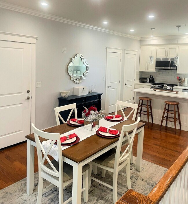 Photo - 102 Neponset Ave Unidad 2