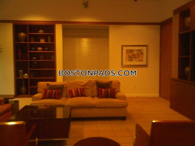 129 Franklin St. - 129 Franklin St. Apartment Unit STH
