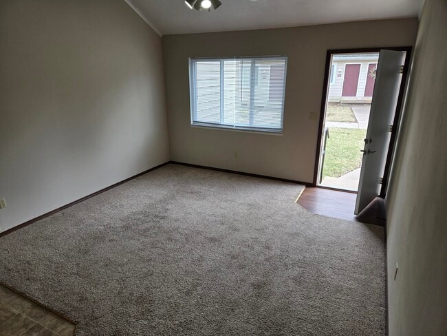 Photo - 11 Village Ct Unit 11