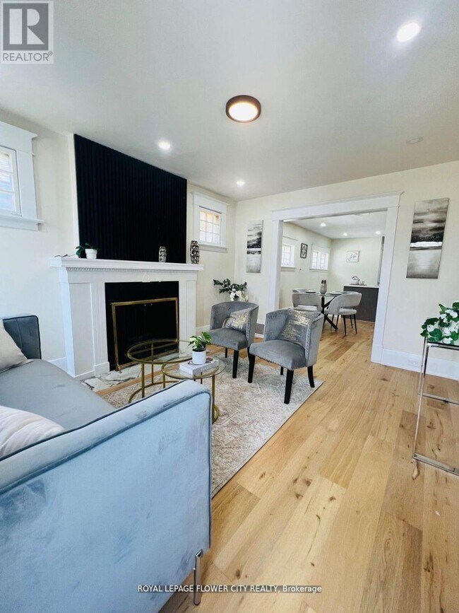 Photo - 346 Wharncliffe Rd S