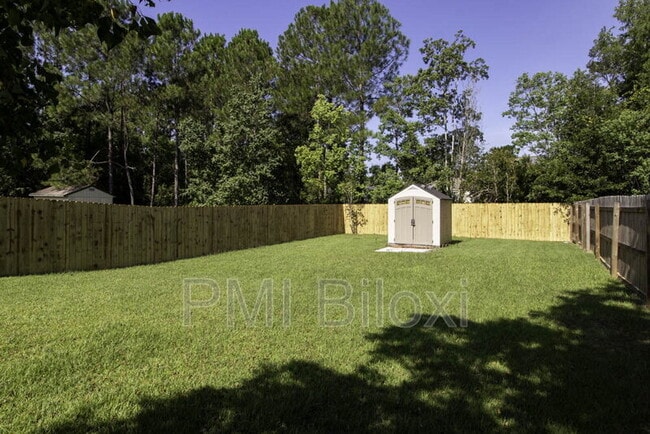 Building Photo - 11107 Dede Dr