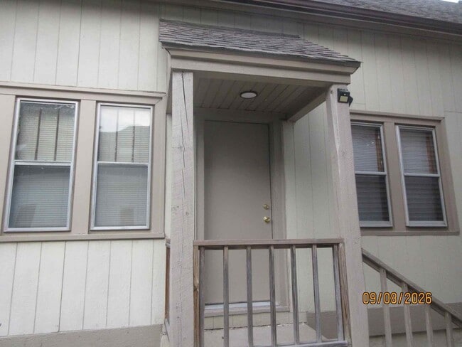 Photo - 819 E Wright St Unit 819