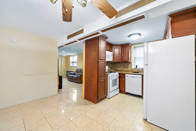 Photo - 114 Terrace Pl Unit 1