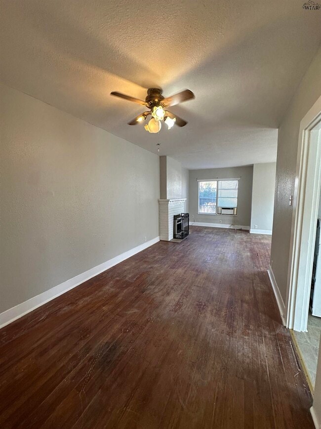 Photo - 1657 Keeler Ave