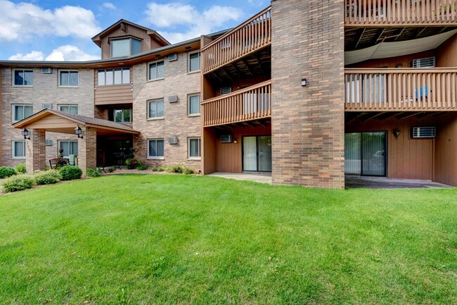 Building Photo - Hemlock Pines