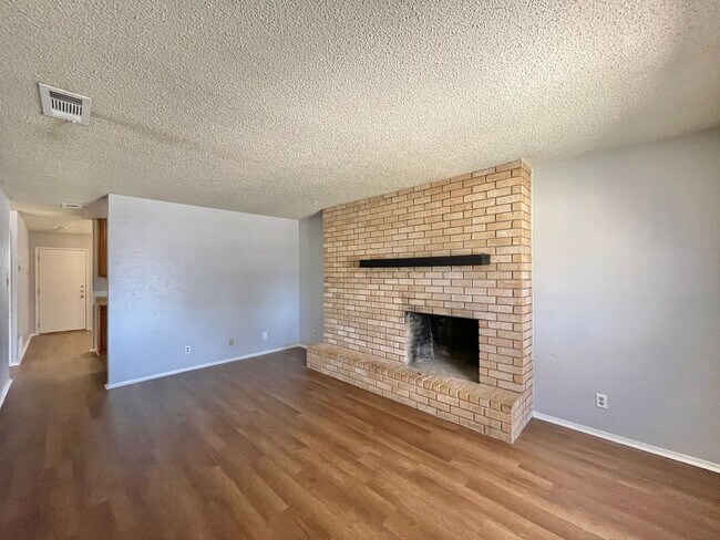 Photo - 3010 Trenton Dr Unit 3010 A Trenton