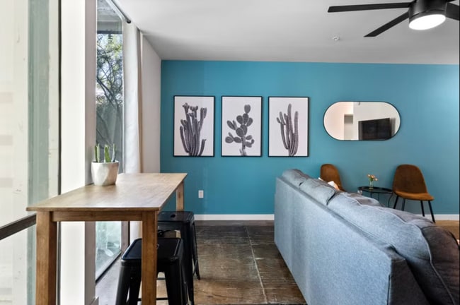 Containers on Grand - Containers on Grand Condo Unit 1150