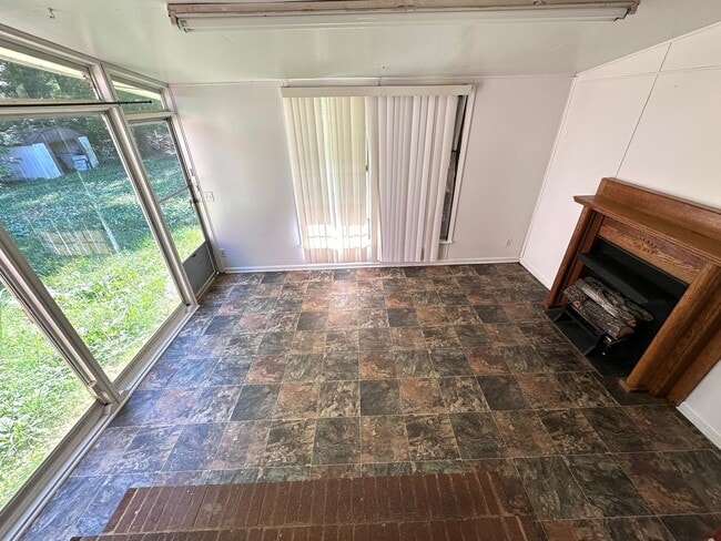 Photo - 3 Bedrooms, 2 Bathrooms - House in Armuchee!