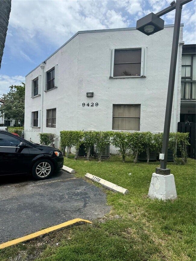 Photo - 9429 Fontainebleau Blvd Unit 105-33