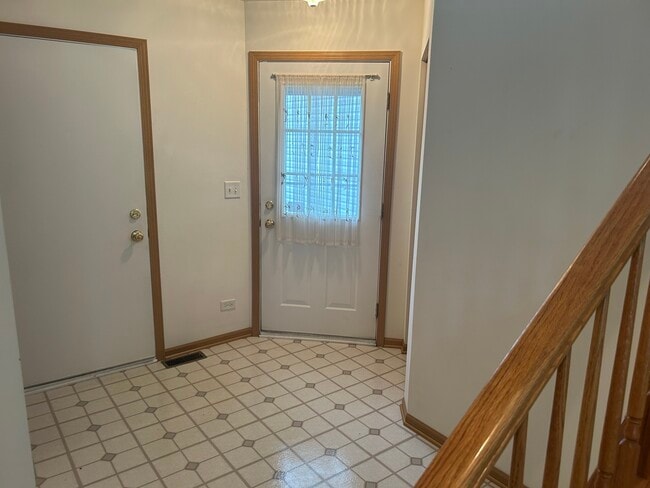 Photo - 2482 Stoughton Cir