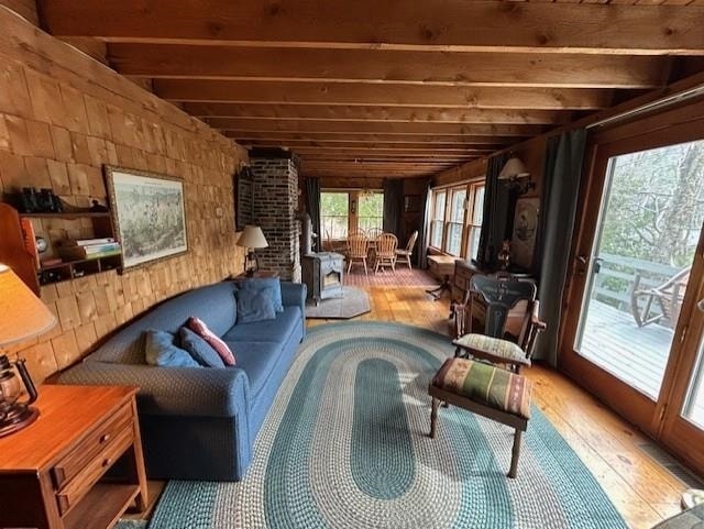 319 Chalk Pond Rd