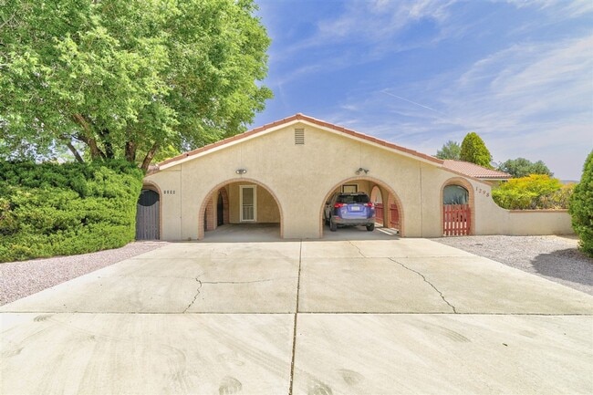 Building Photo - 1298 Tapadero Dr