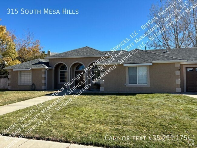 Building Photo - 3 Bedroom Home on Mesa Hills