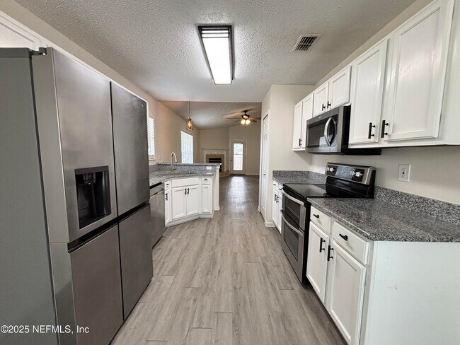 Photo - 1613 Teaberry Dr