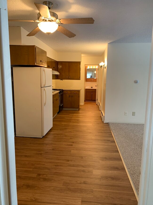 Pine Grove Apartments For Rent in Bay City, MI