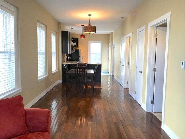 Photo - Available Now - 2Bedroom/1Bathroom in RiNo!
