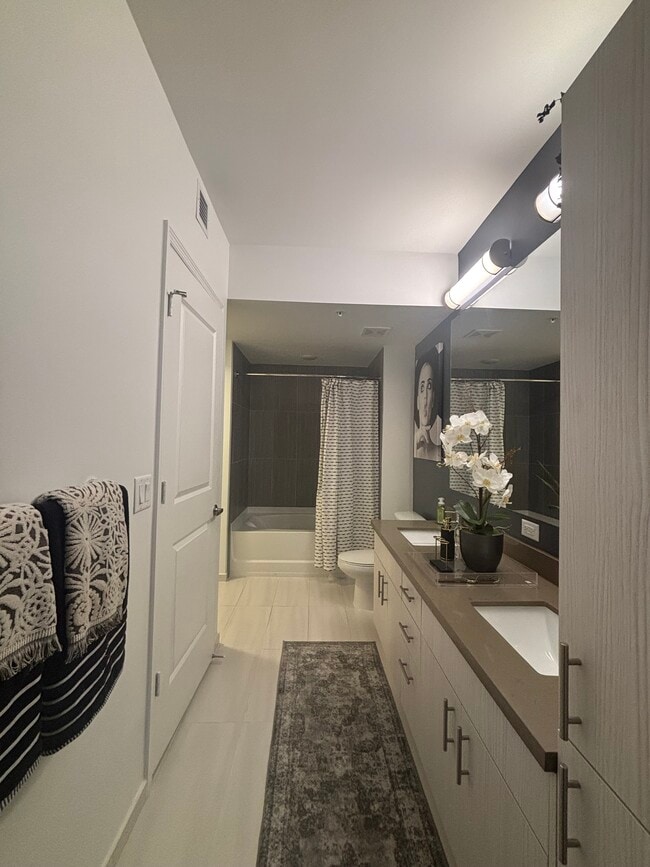 Photo - 2051 NE 167th St Unit A2