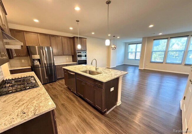 Photo - 43533 Prospect Ln