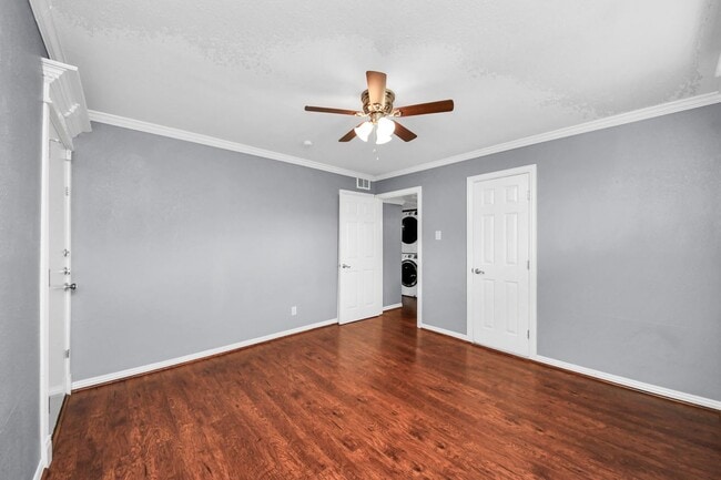 Photo - 1529 Wirt Rd