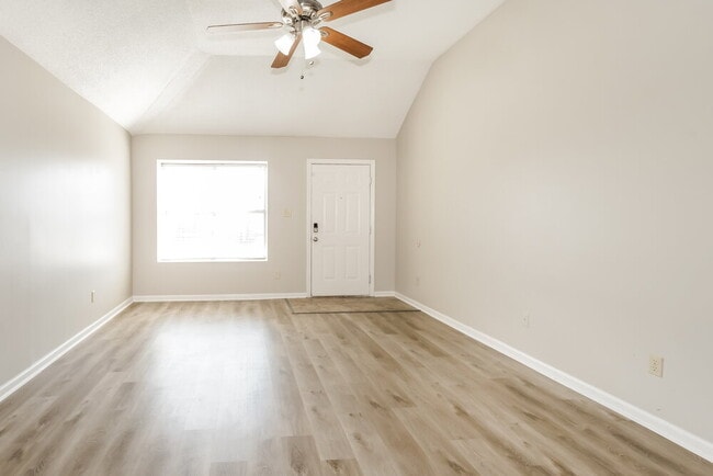 Photo - 4550 Cedar Leaf Cove