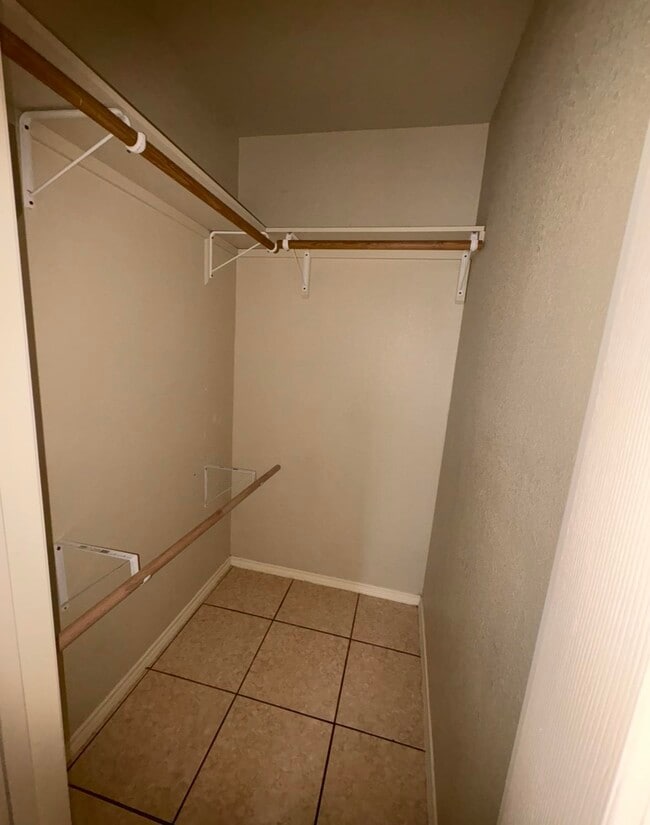 Photo - 121 Ramon Cardenas Dr